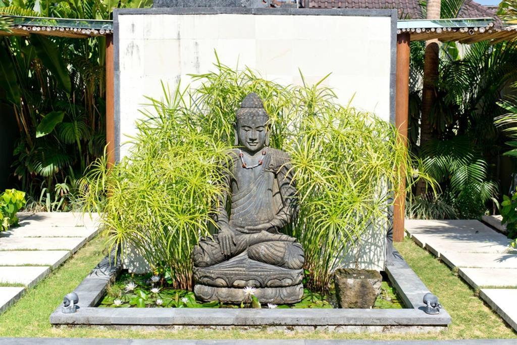 Villa Putih Seminyak Kültér fotó