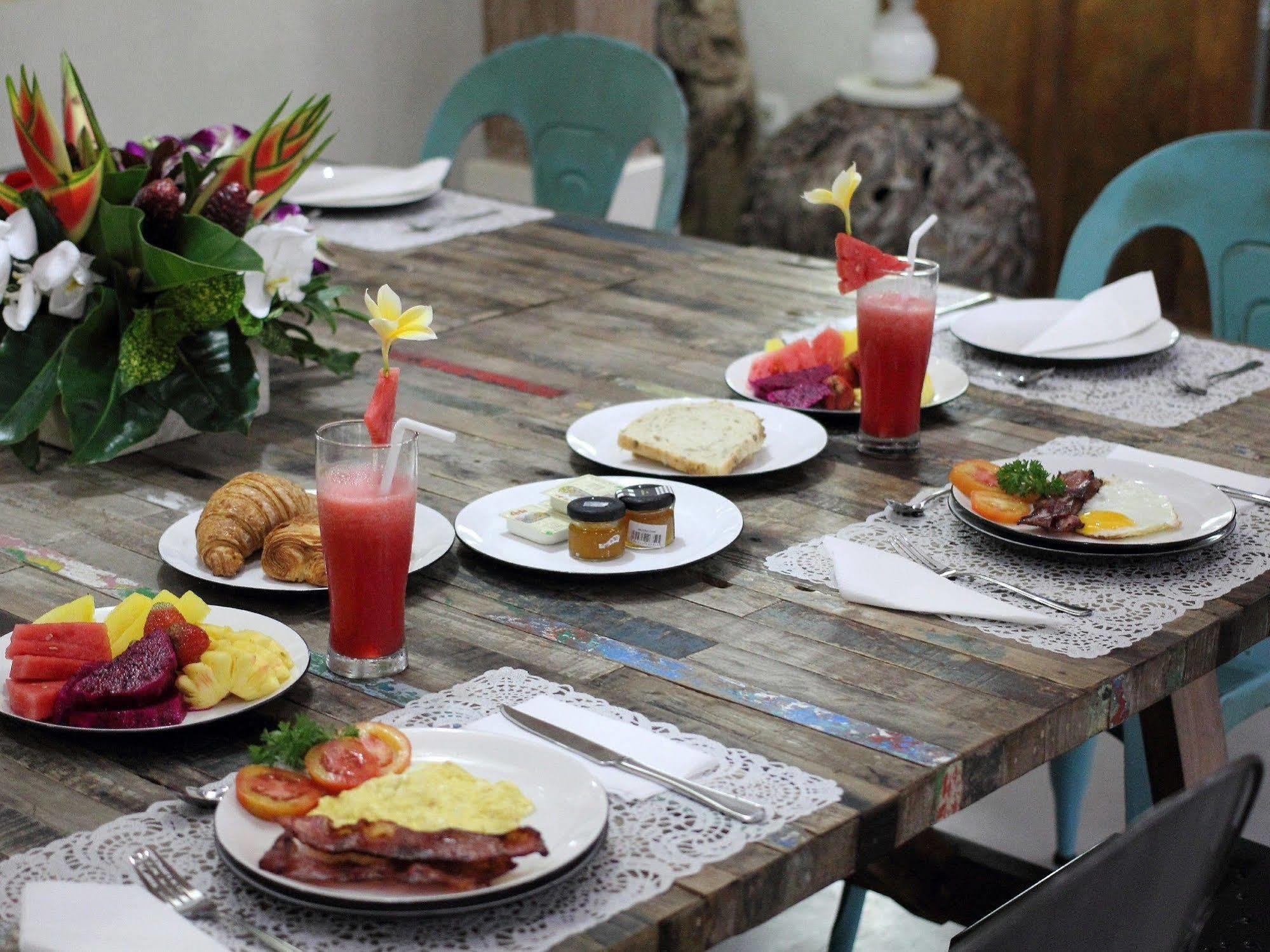 Villa Putih Seminyak Kültér fotó